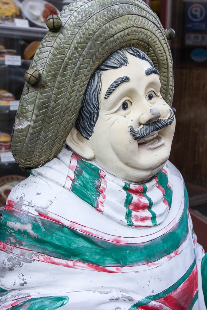 I've never found a good Mexican place in Japan, but here's a little Mexican dude advertising a restaurant.