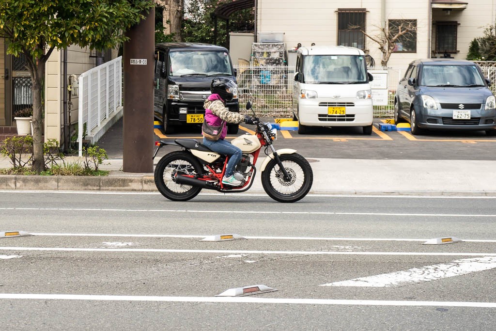 Another cute little motorcycle that I want