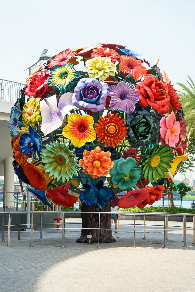 Huge flower sculpture ball