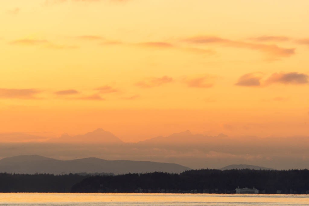 The Olympic mountains from the other side.